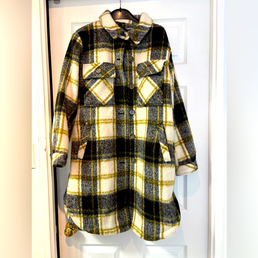 Vince Camuto Plaid Teddy Jacket in Black, Yellow, and Cream